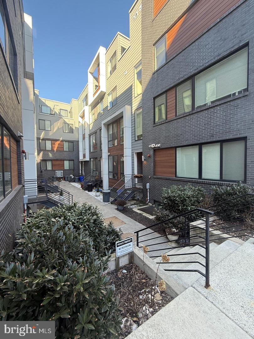 1647 E Eyre St #3 — photo