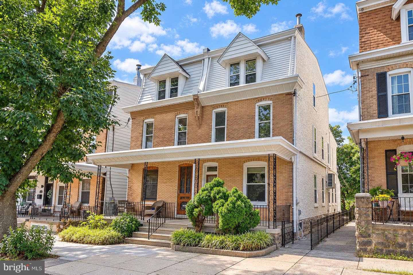 3740 Manayunk Ave — photo