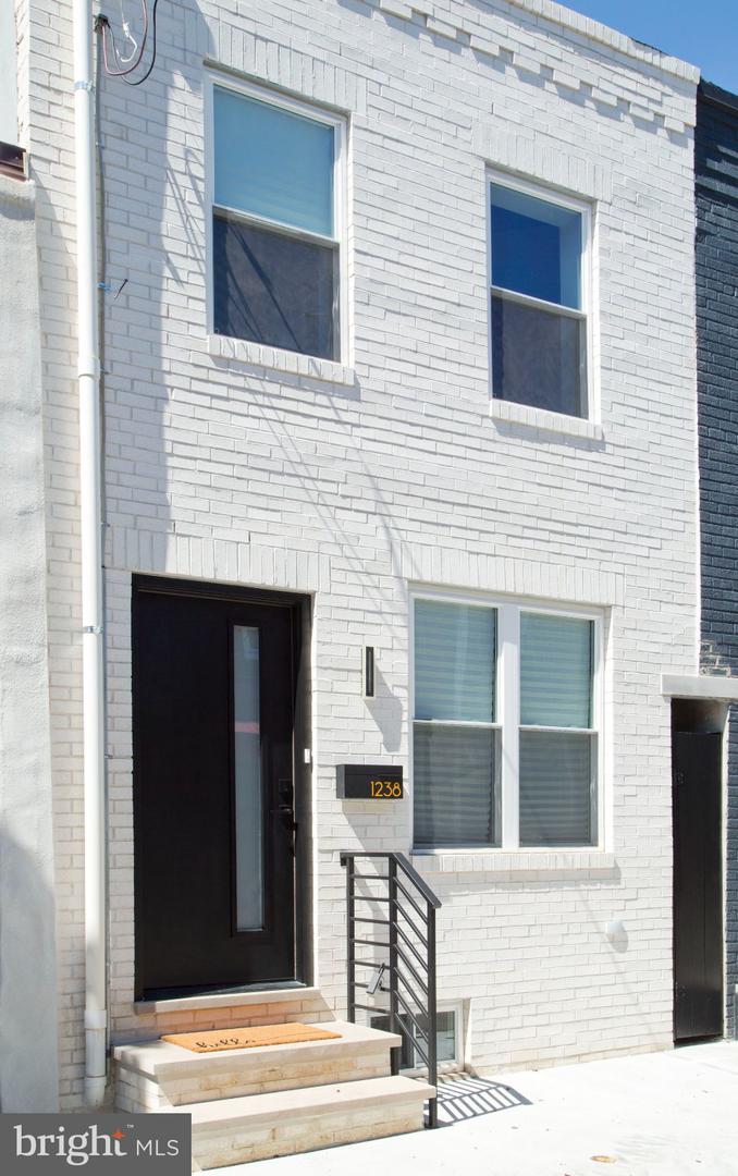1238 S Warnock St — photo