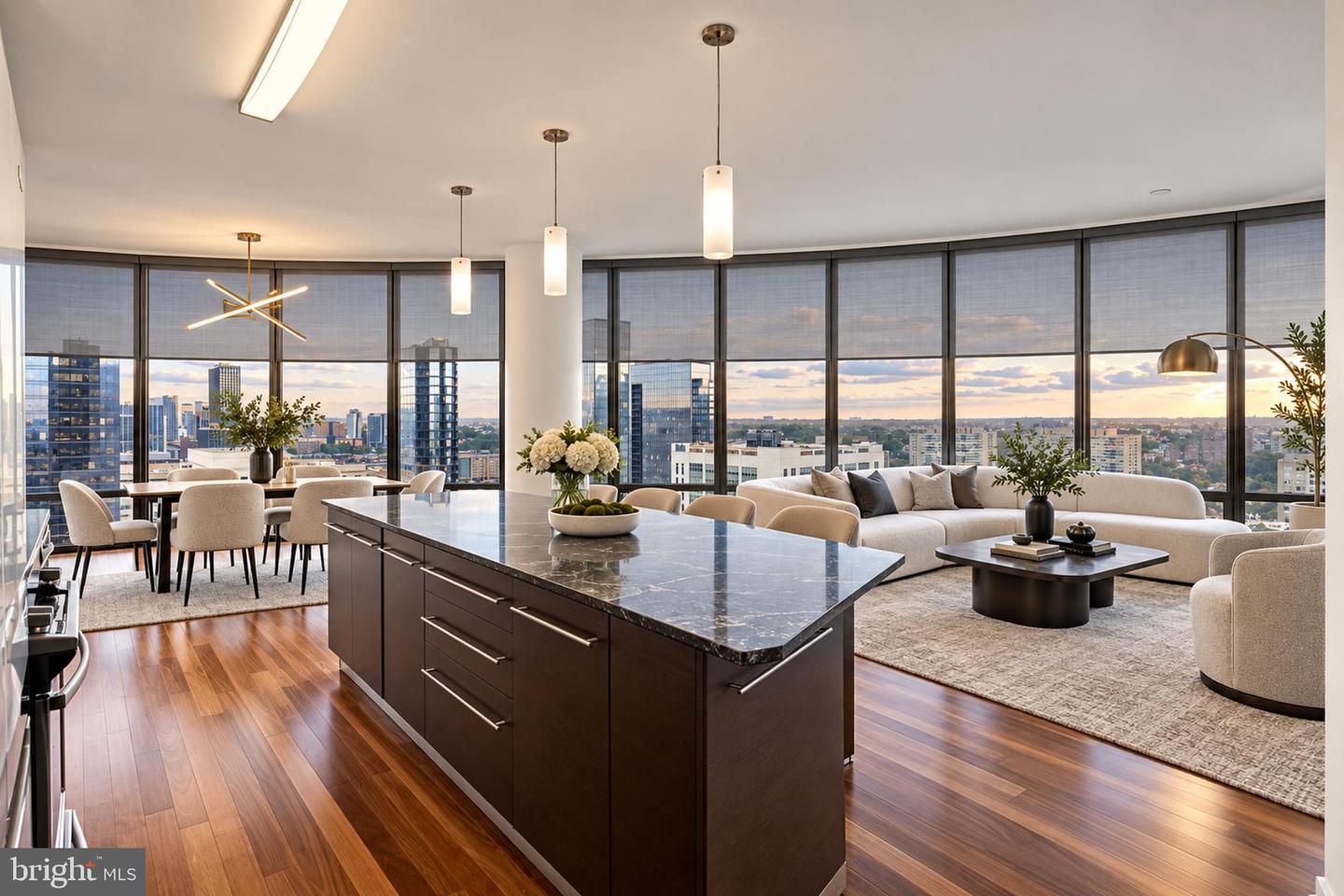 2101 Market St #1702 — photo
