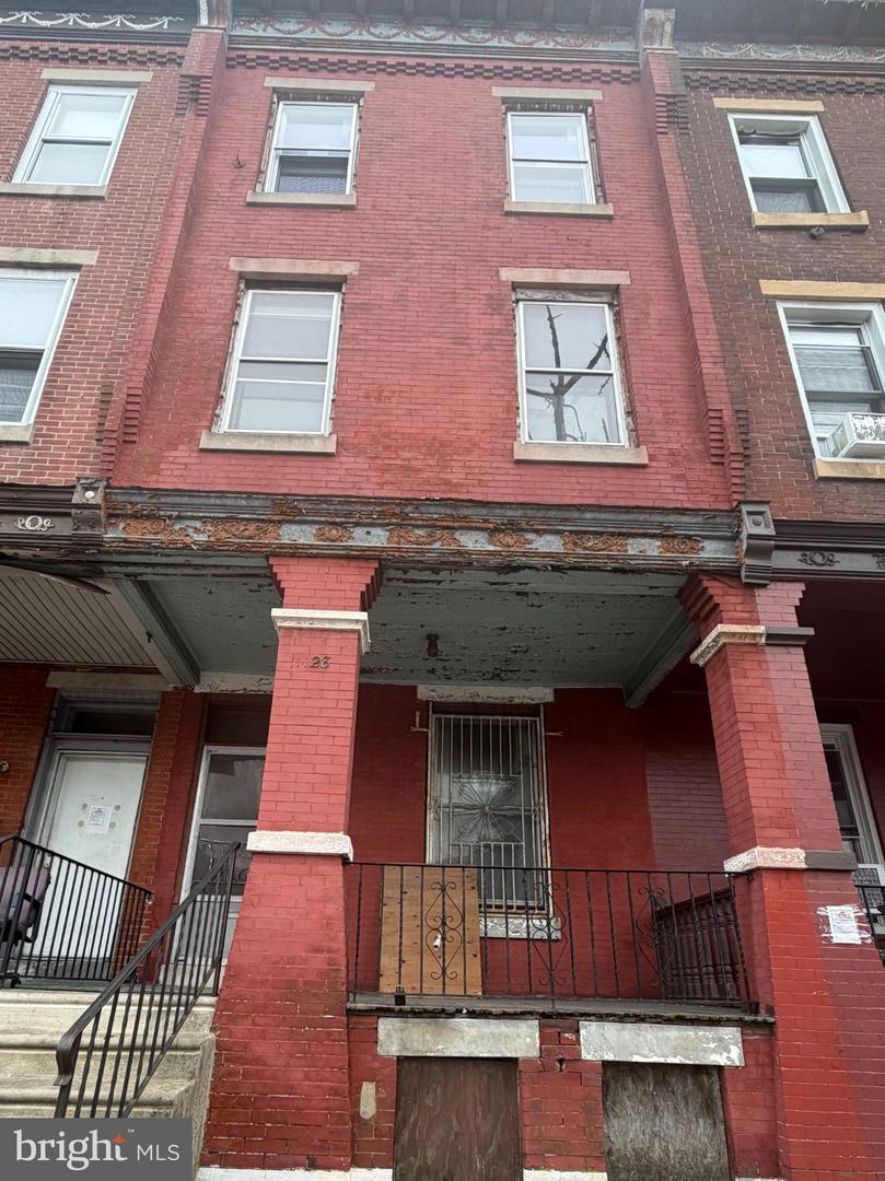 2428 W Lehigh Ave — photo