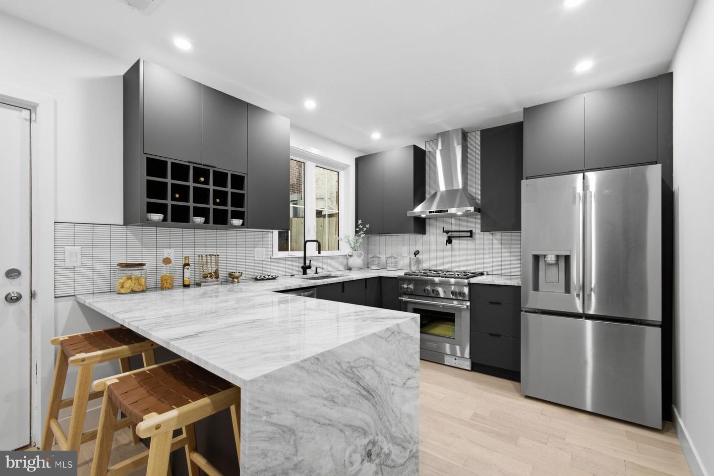 1146 N Galloway St — photo