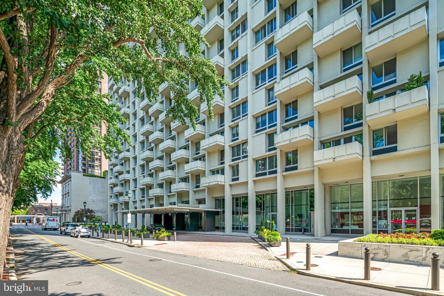 604-36 S Washington Sq #2505 — photo