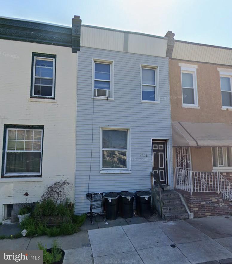 2136 W Clearfield St — photo