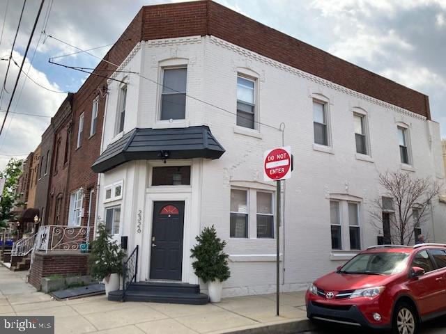 2326 S 12th St S — photo