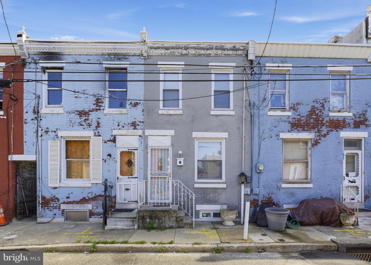 2755 Helen St — photo