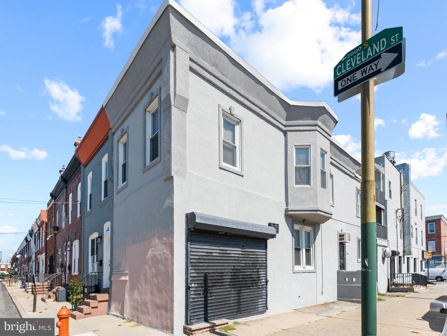 2053 S Cleveland St — photo