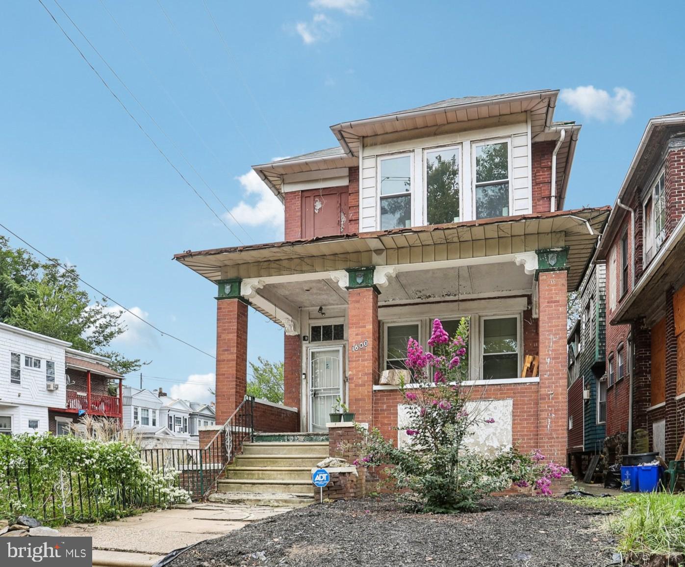 1600 Lindley Ave — photo