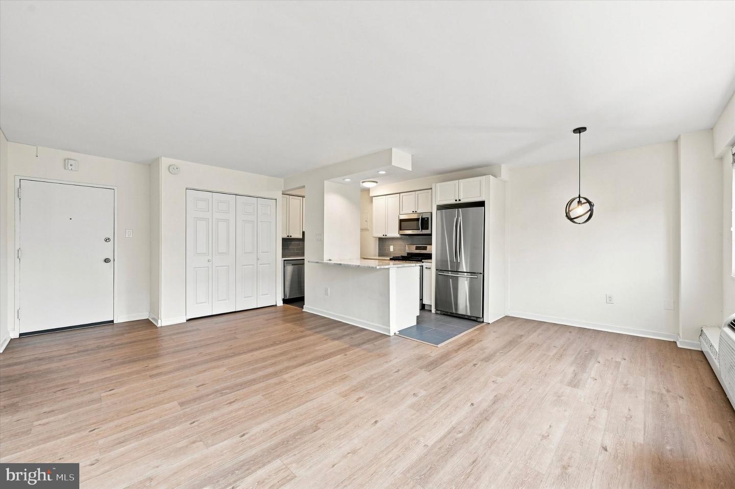 2101 Chestnut St #416 — photo