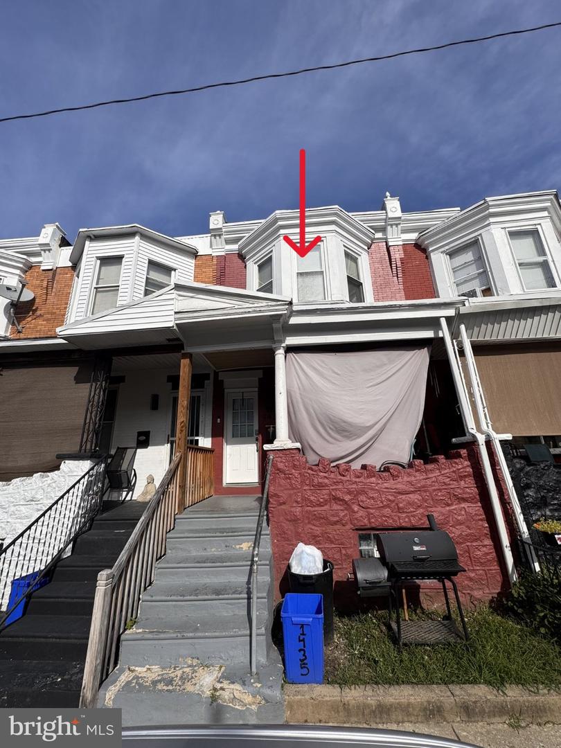 1435 N Hobart St — photo