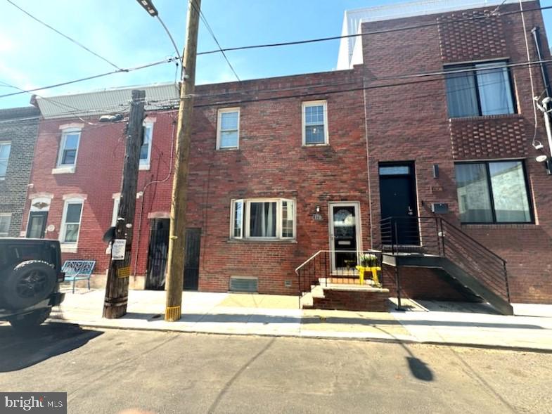 2710 E Birch St — photo