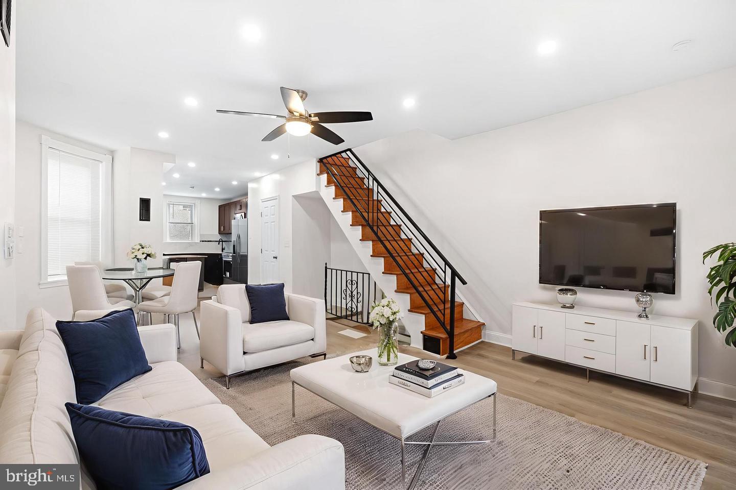 5428 Regent St — photo