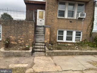 2715 W Westmoreland St — photo