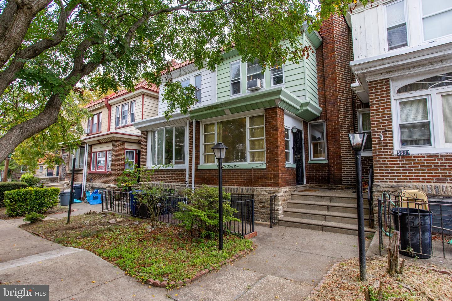 5639 N Uber St — photo