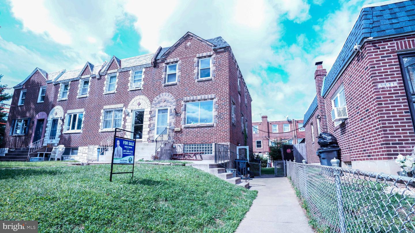 6606 Jackson St — photo