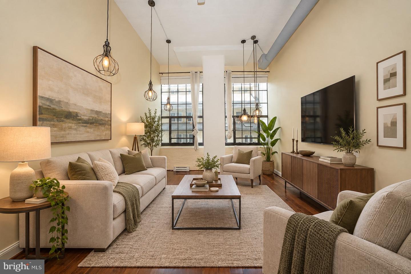 2429 Locust St #218 — photo