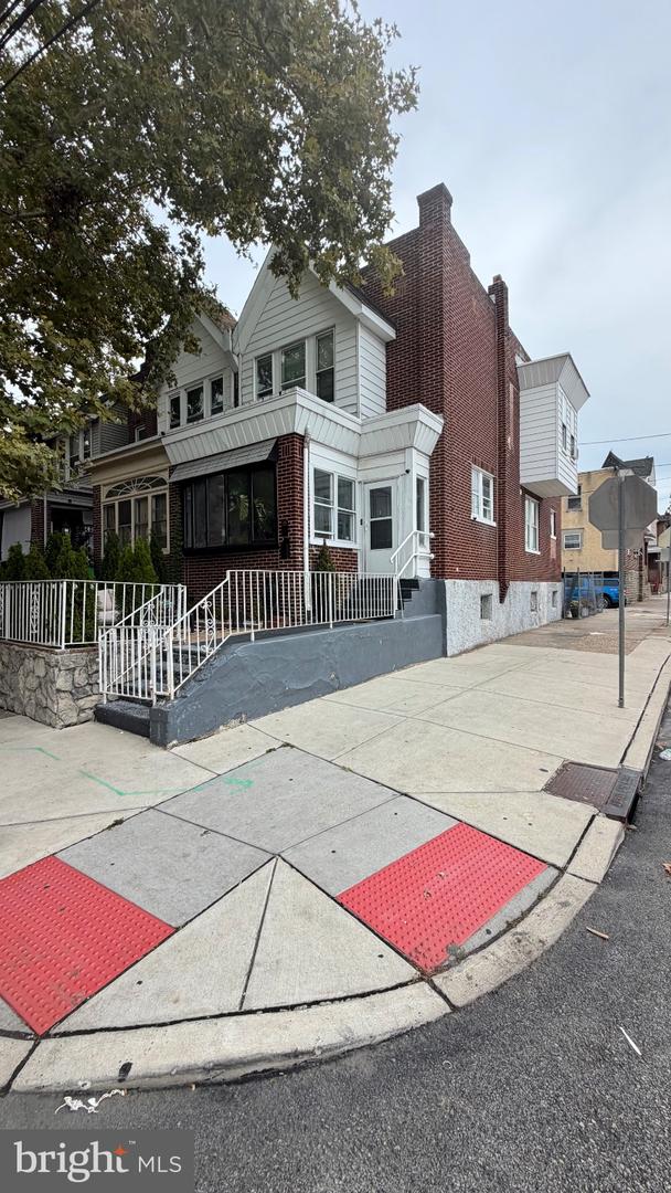 549 E Cheltenham Ave — photo