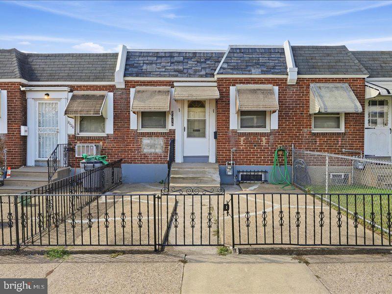 2018 E Cheltenham Ave — photo