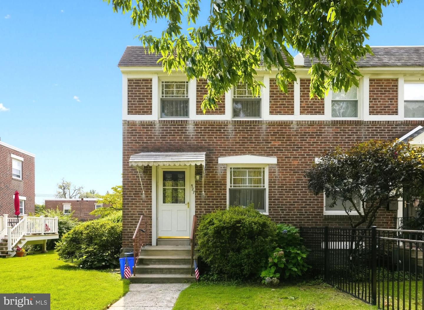 527 Overlook Road, Philadelphia, PA 19128 — photo 2