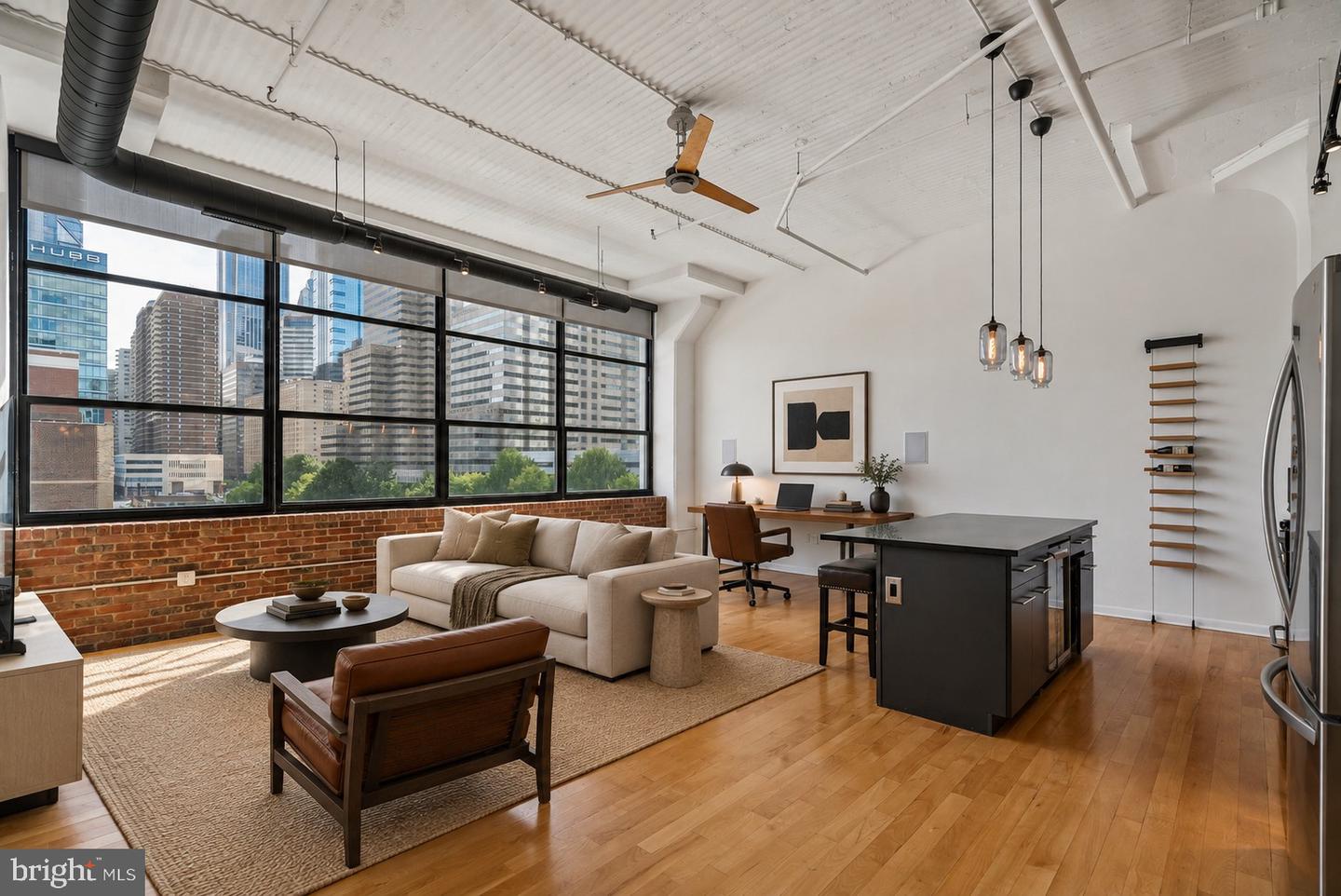 2200 Arch St #508 — photo