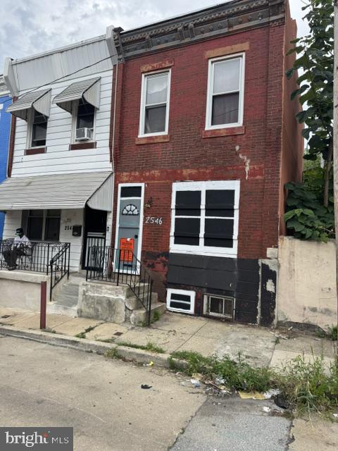 2546 N Garnet St — photo
