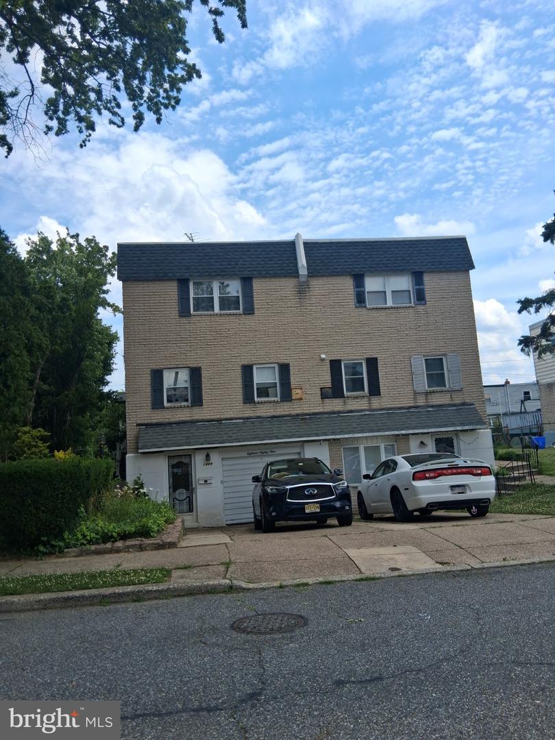 1889 Foster St — photo