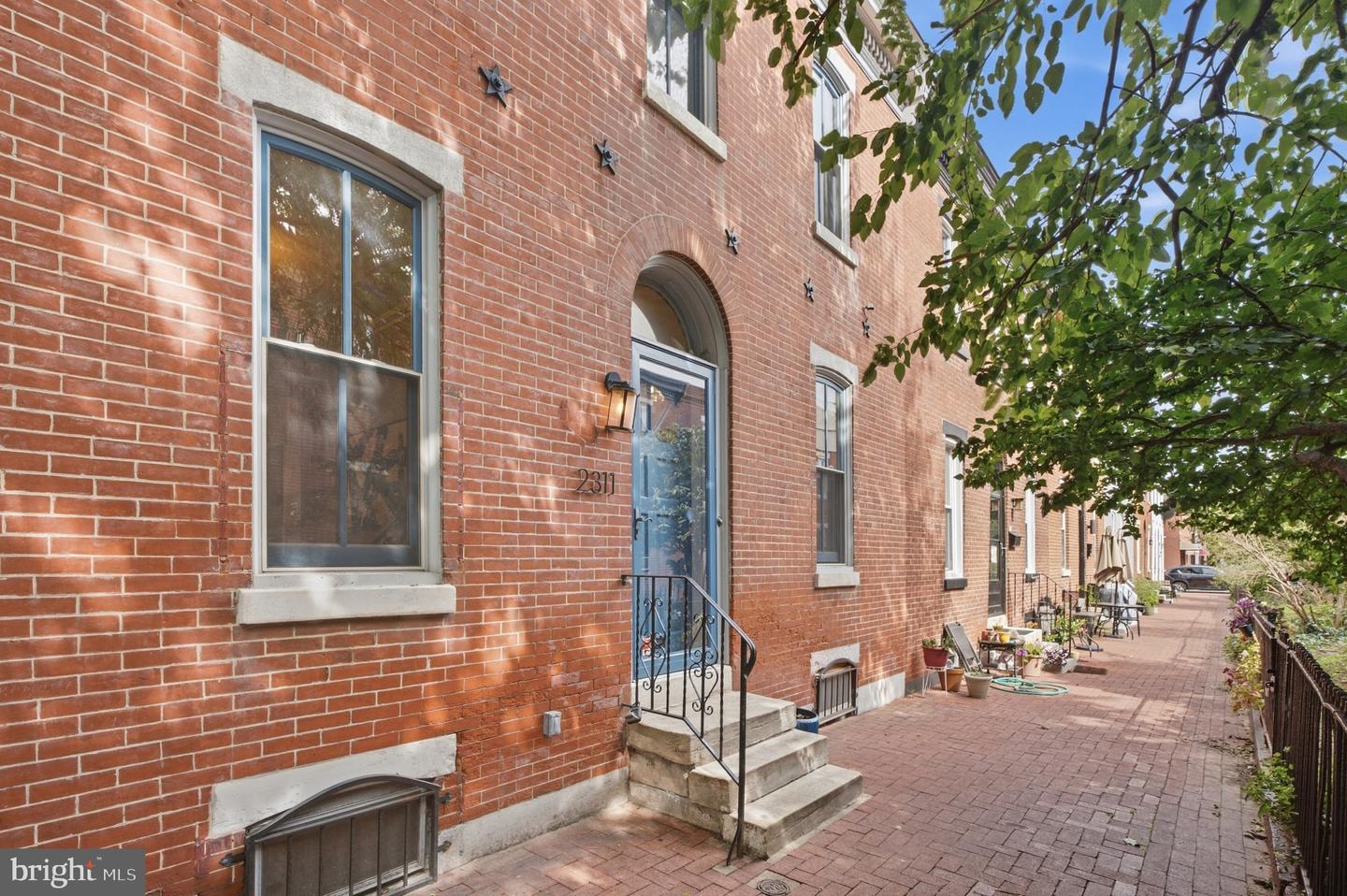 2311 Madison Sq — photo