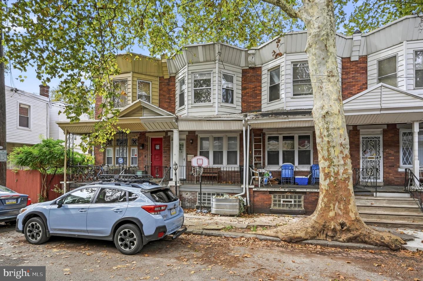 512 N Holly St — photo