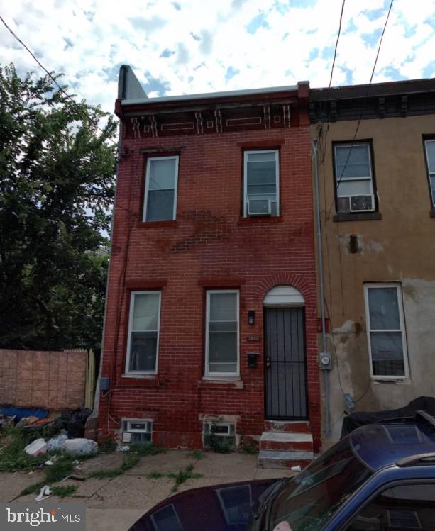 2851 N Fairhill St — photo