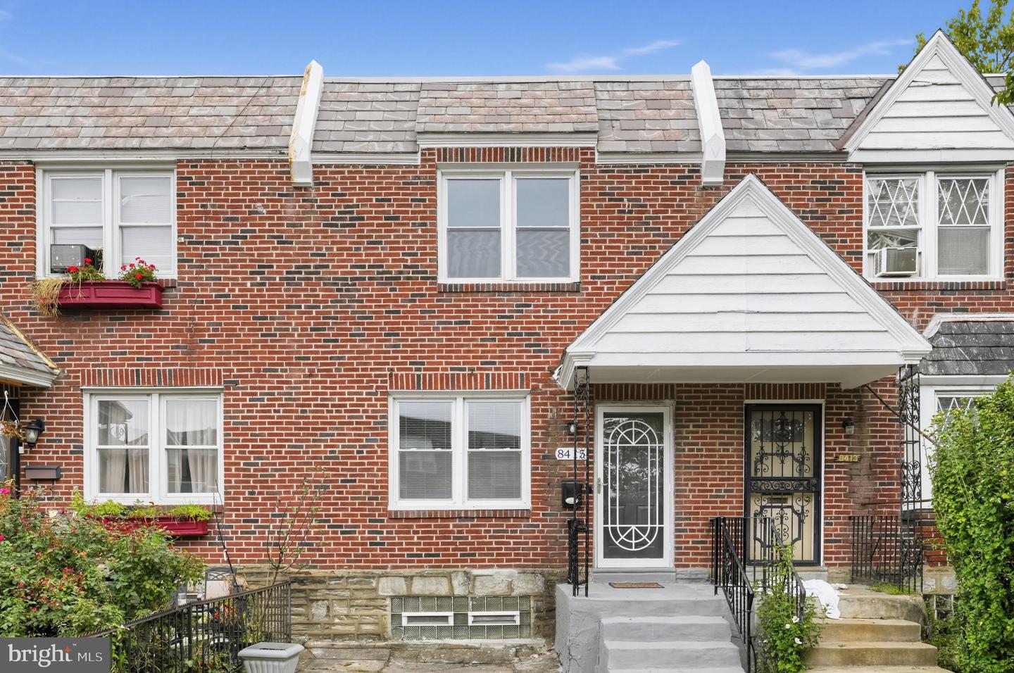 8415 Cedarbrook Ave — photo