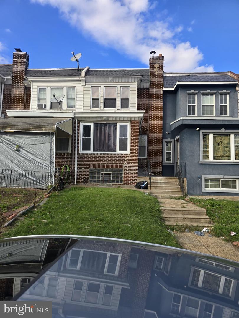 1549 E Hunting Park Ave — photo