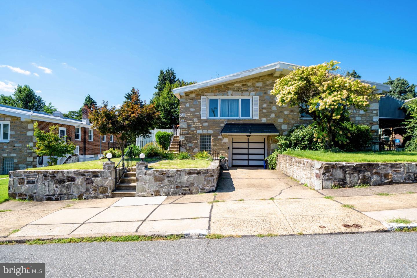 730 Charette Rd — photo