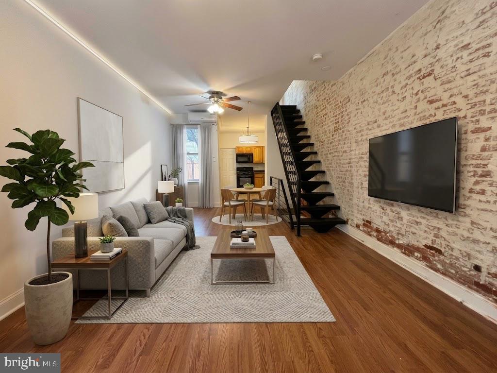 2304 E Albert St — photo