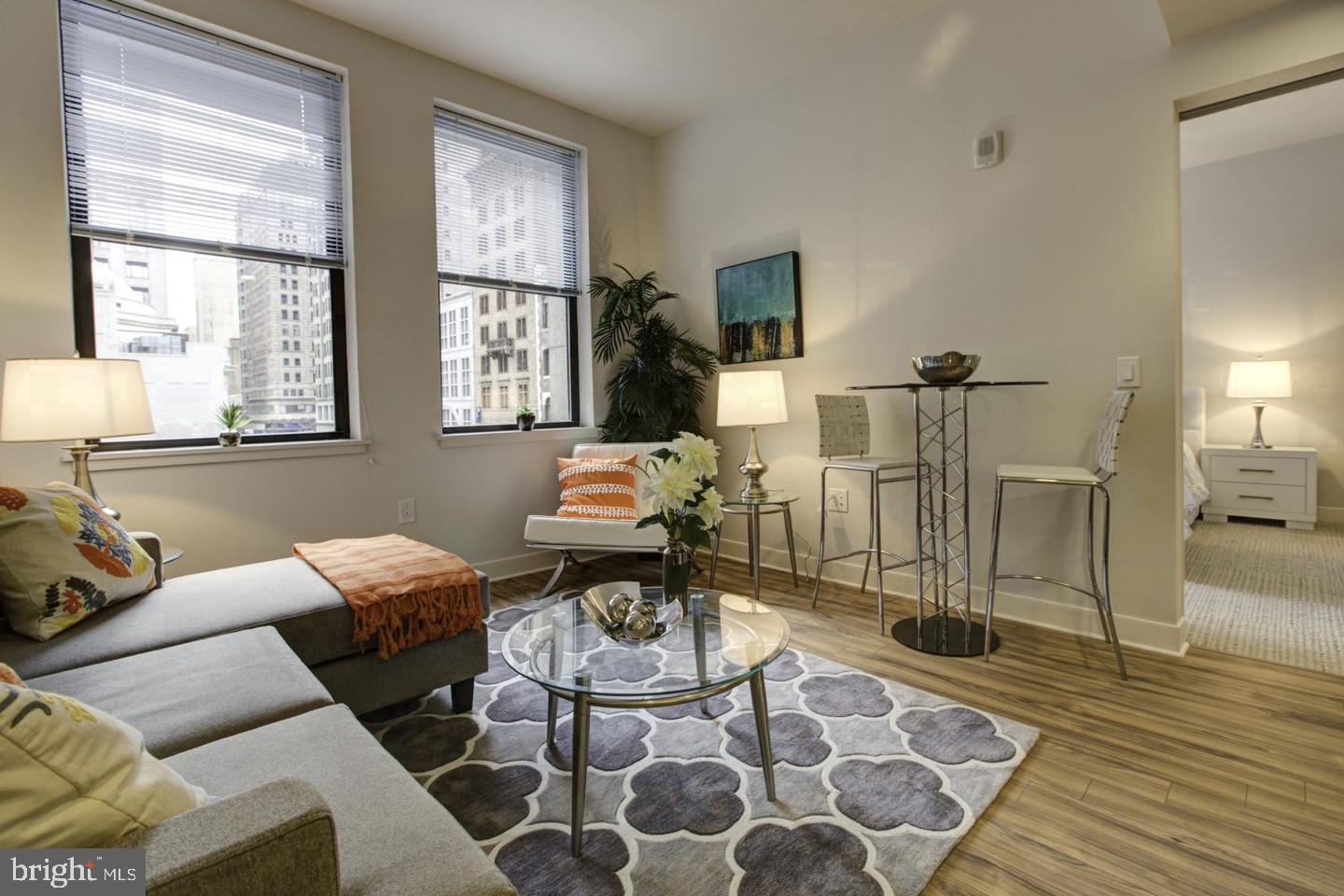 42 S 15th St #1410 — photo