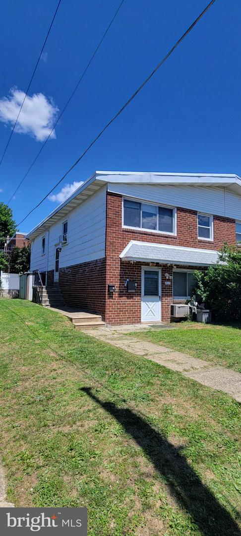 717 Sanford St #2 — photo