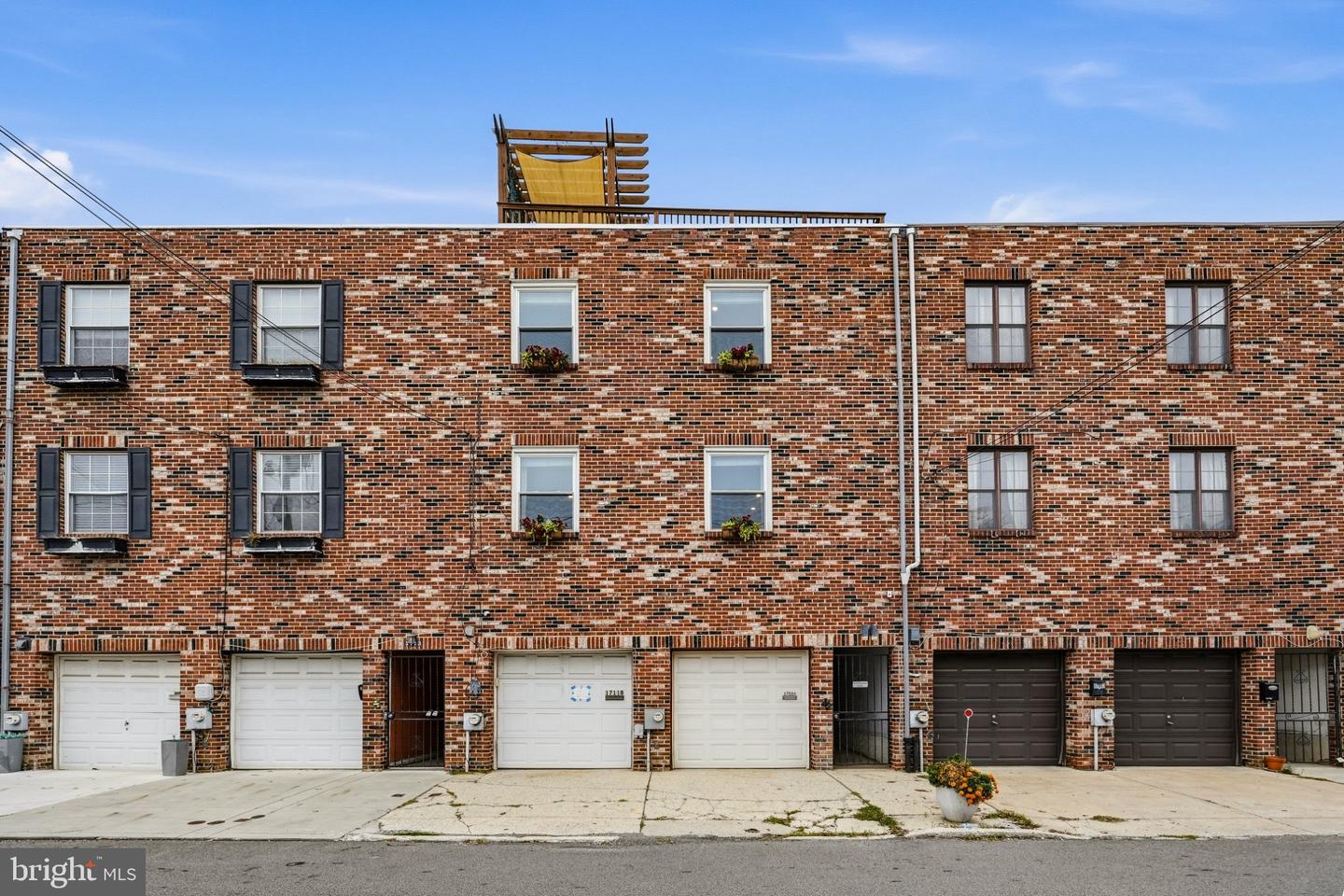 1711 Fitzwater St #a — photo