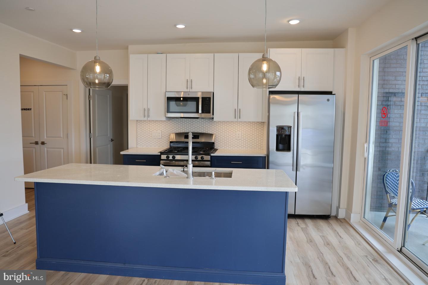 1148 N 2nd St #5F — photo