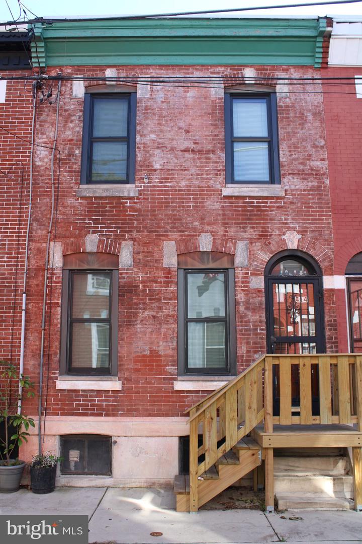 414 McClellan St — photo
