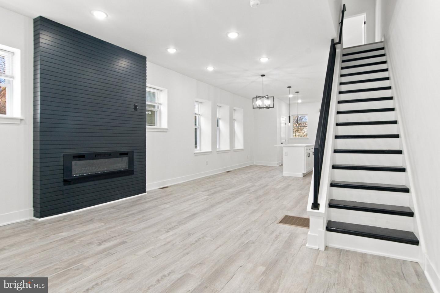 4913 Chancellor St — photo