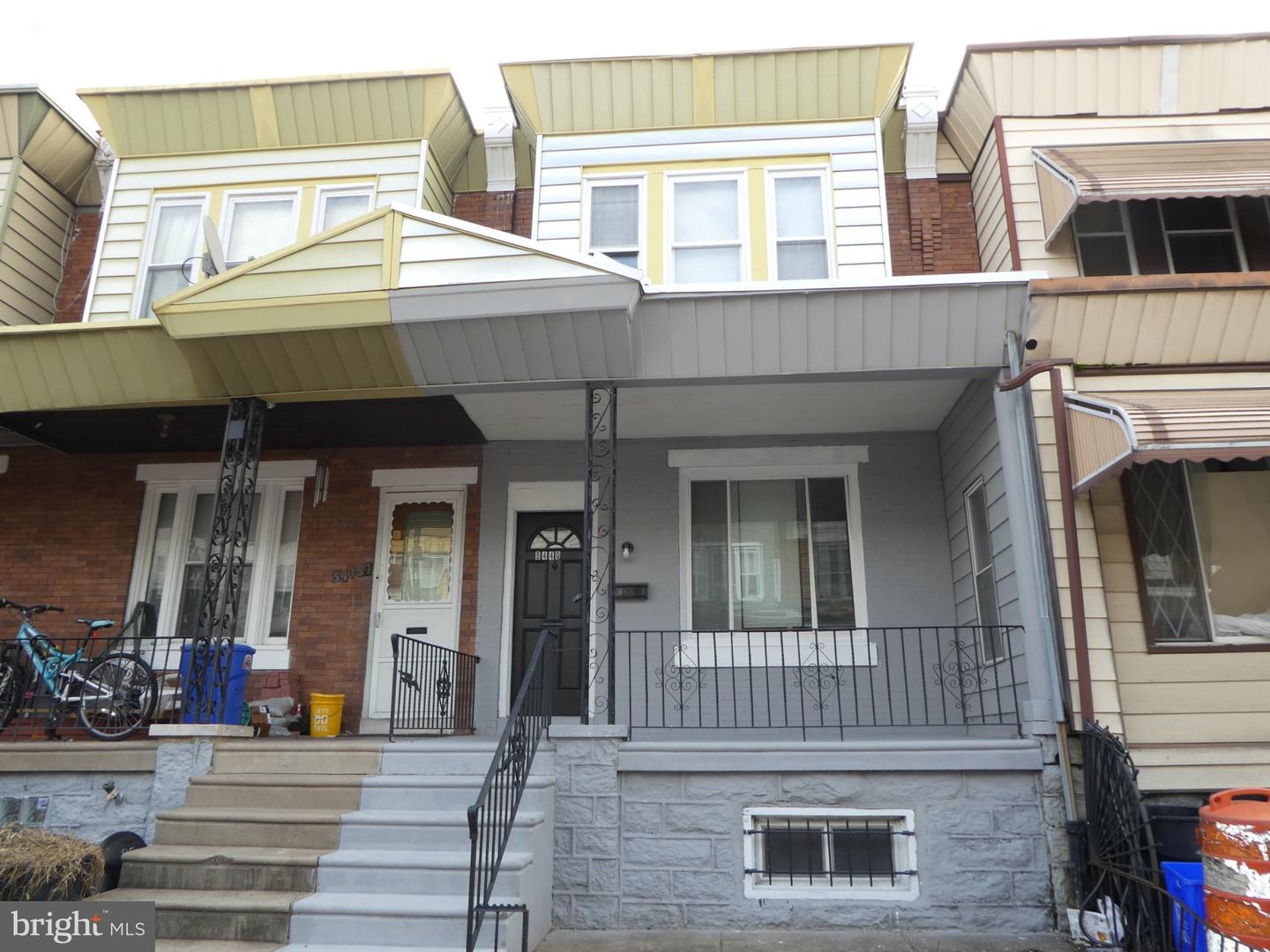 5440 Malcolm St — photo