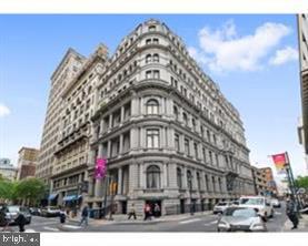 1001-13 Chestnut St #403E — photo