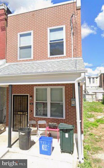 739 N Dekalb St — photo
