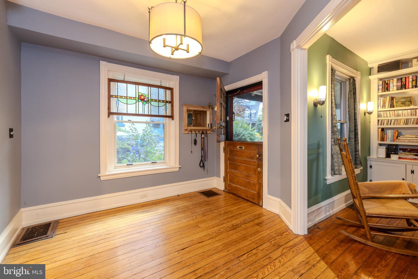 406 W Price St — photo