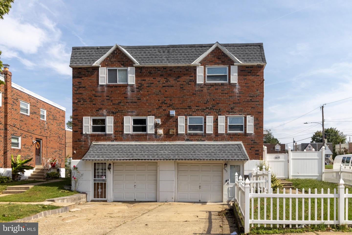 2653 Maxwell St — photo