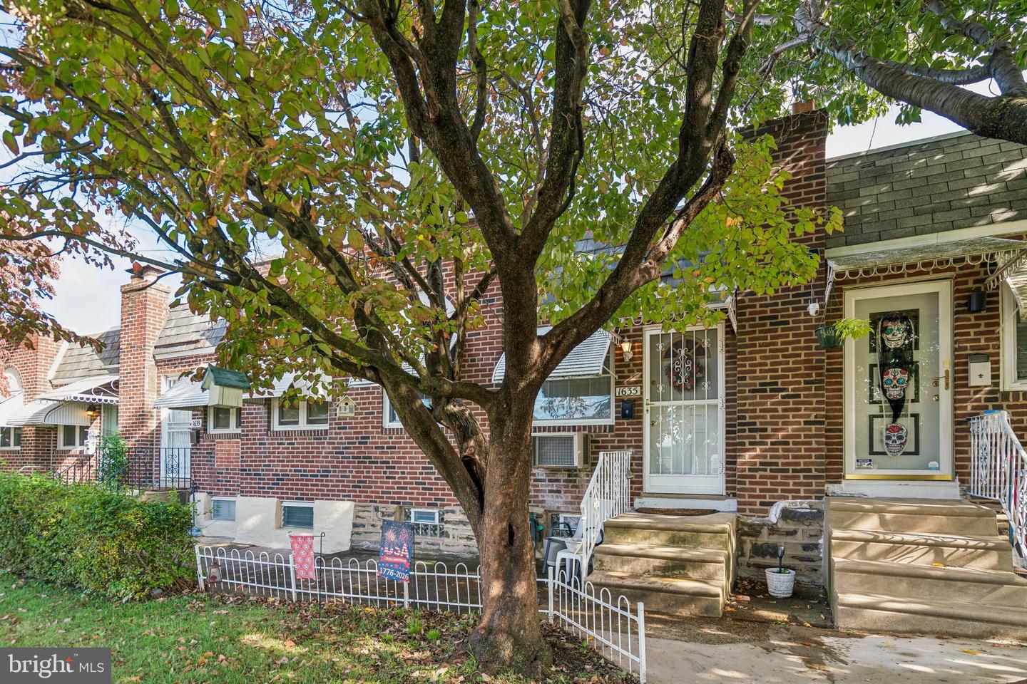 1635 E Comly St — photo
