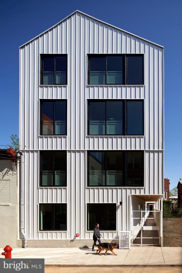 2011 Cambridge St #E — photo