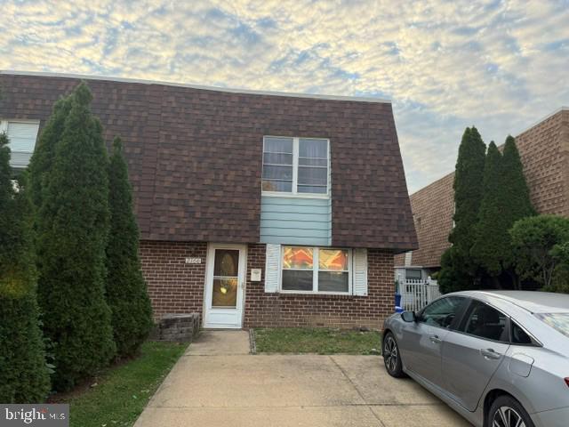 2160 Conwell Ave — photo