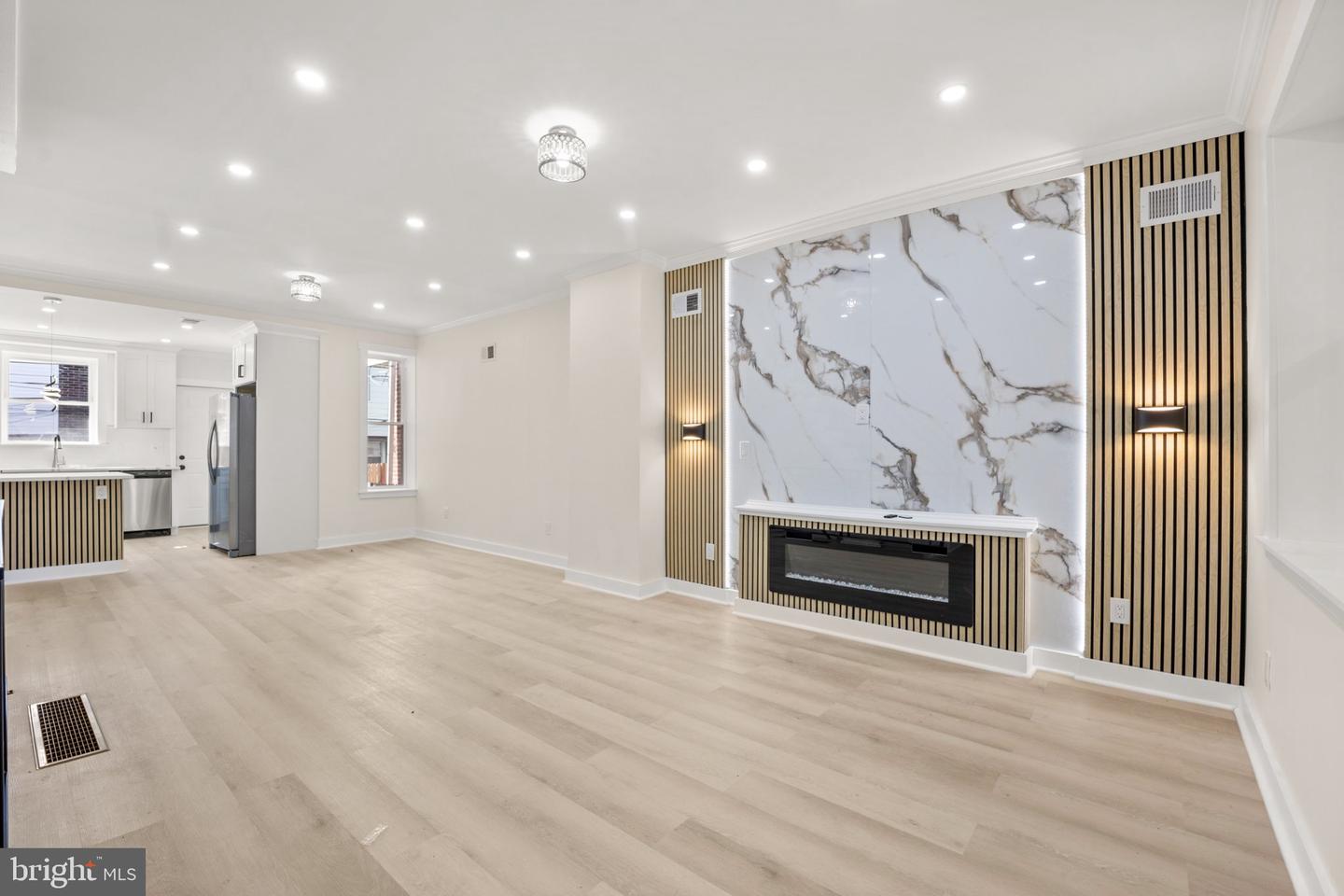 248 W Champlost Ave — photo