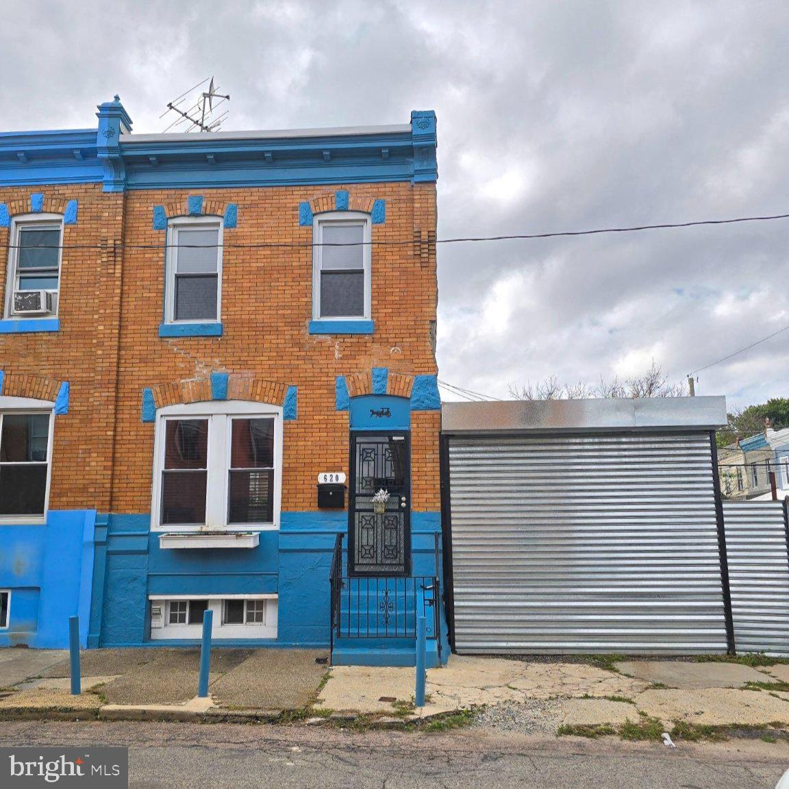 620 W Mayfield St — photo