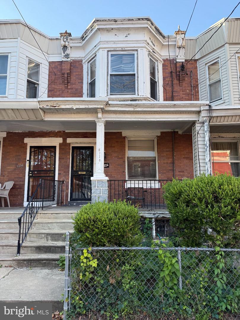 6116 Media St — photo